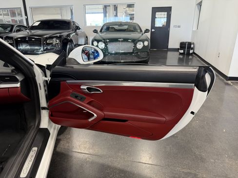 Used 2018 Porsche 911 Carrera S RWD image 16