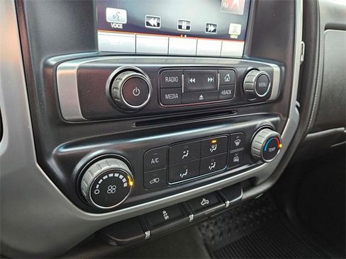 Used 2015 GMC Sierra 2500 SLE image 21