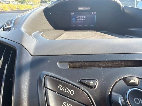 Used 2015 Ford Escape SE AWD/4WD image 22