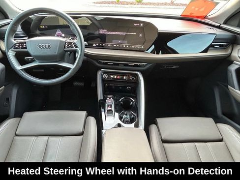 Used 2025 Audi Q5 Premium Plus w/ Premium Plus AWD/4WD image 10
