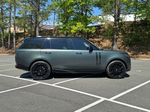 Used 2023 Land Rover Range Rover Long Wheelbase Autobiography image 13