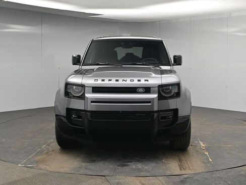 Used 2023 Land Rover Defender 110 X-Dynamic SE AWD/4WD image 8