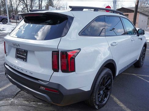 Used 2022 Kia Sorento S image 5