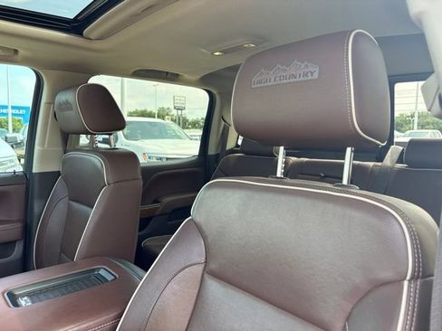 Used 2018 Chevrolet Silverado 1500 High Country AWD/4WD image 11