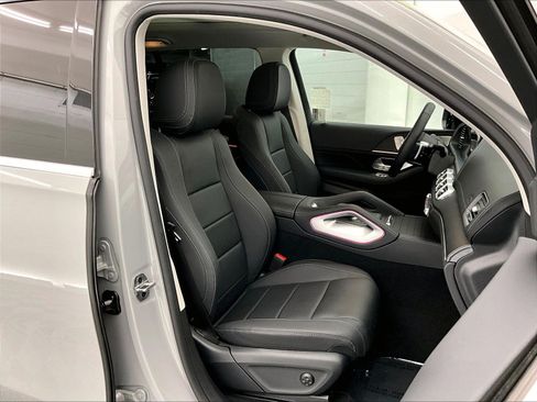 Used 2026 Mercedes-Benz GLS 450 4MATIC image 6