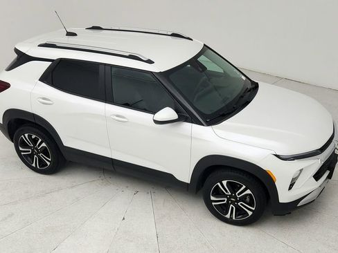 Certified 2024 Chevrolet TrailBlazer LT w/ Driver Confidence Package image 14
