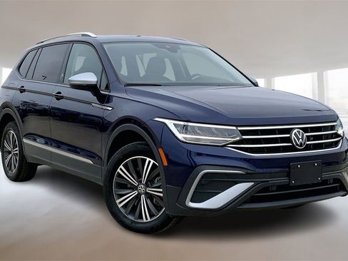 Used 2024 Volkswagen Tiguan Wolfsburg Edition image 12