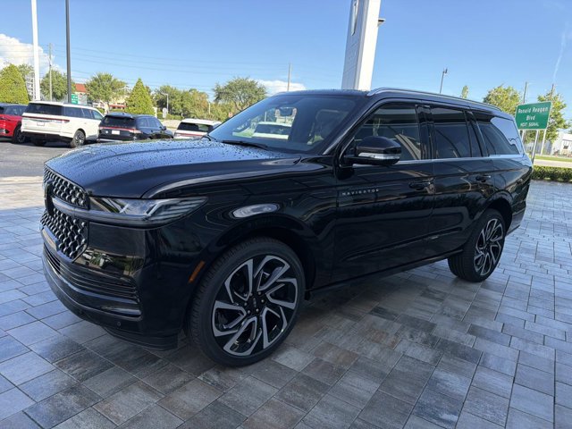 New 2027 Lincoln Navigator Black Label AWD/4WD image 5