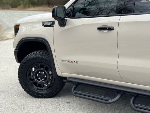 New 2026 GMC Sierra 1500 AT4X w/ AT4X AEV Edition image 8