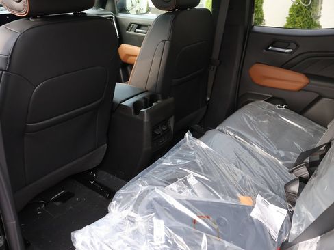 New 2026 GMC Canyon AT4 w/ Technology Plus Package AWD/4WD image 16