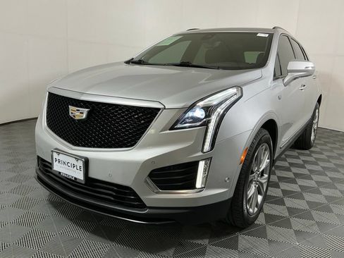 Used 2020 Cadillac XT5 Sportv AWD/4WD image 2