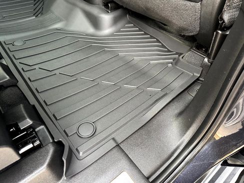 Used 2023 GMC Yukon Denali w/ Denali Reserve Package image 29