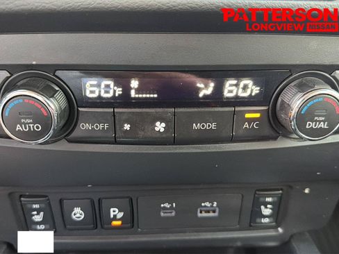 Used 2023 Nissan Frontier SV w/ SV Convenience Package RWD image 8