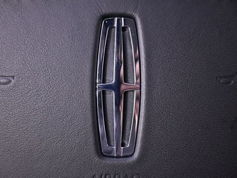 New 2025 Lincoln Navigator L Reserve image 32