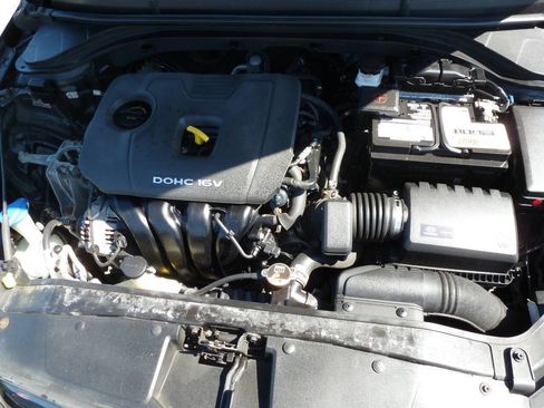 Used 2018 Hyundai Elantra SE FWD image 26