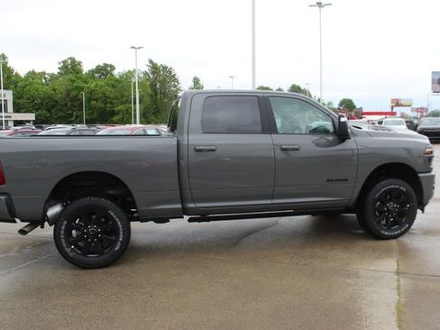 New 2026 RAM 2500 Laramie AWD/4WD image 5