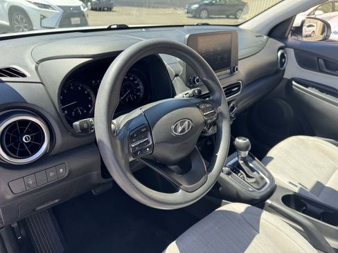 Used 2022 Hyundai Kona SEL AWD/4WD image 25