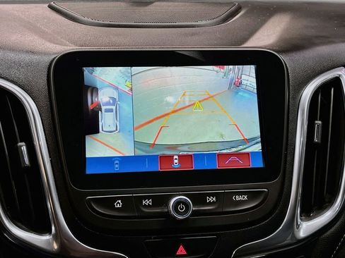 Used 2018 Chevrolet Equinox Premier AWD/4WD image 14