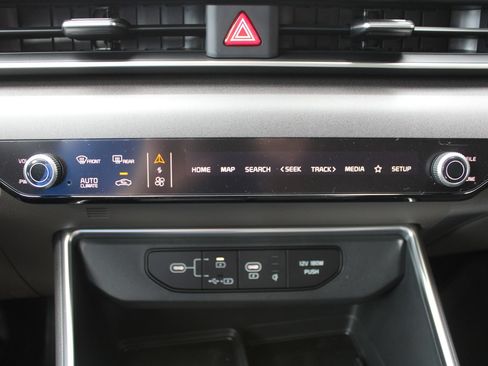 New 2026 Kia Carnival EX FWD image 45
