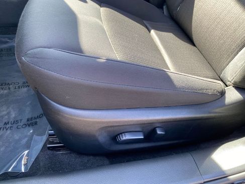 Used 2025 Nissan Altima 2.5 SV image 22