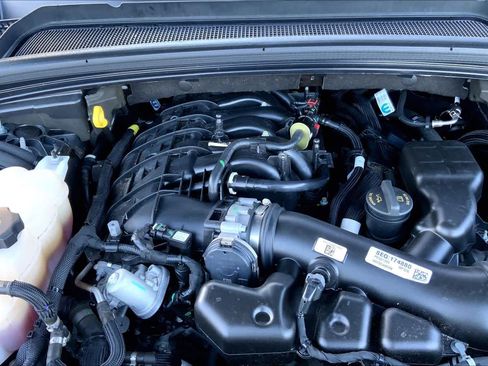 Used 2023 Jeep Grand Cherokee Limited image 28