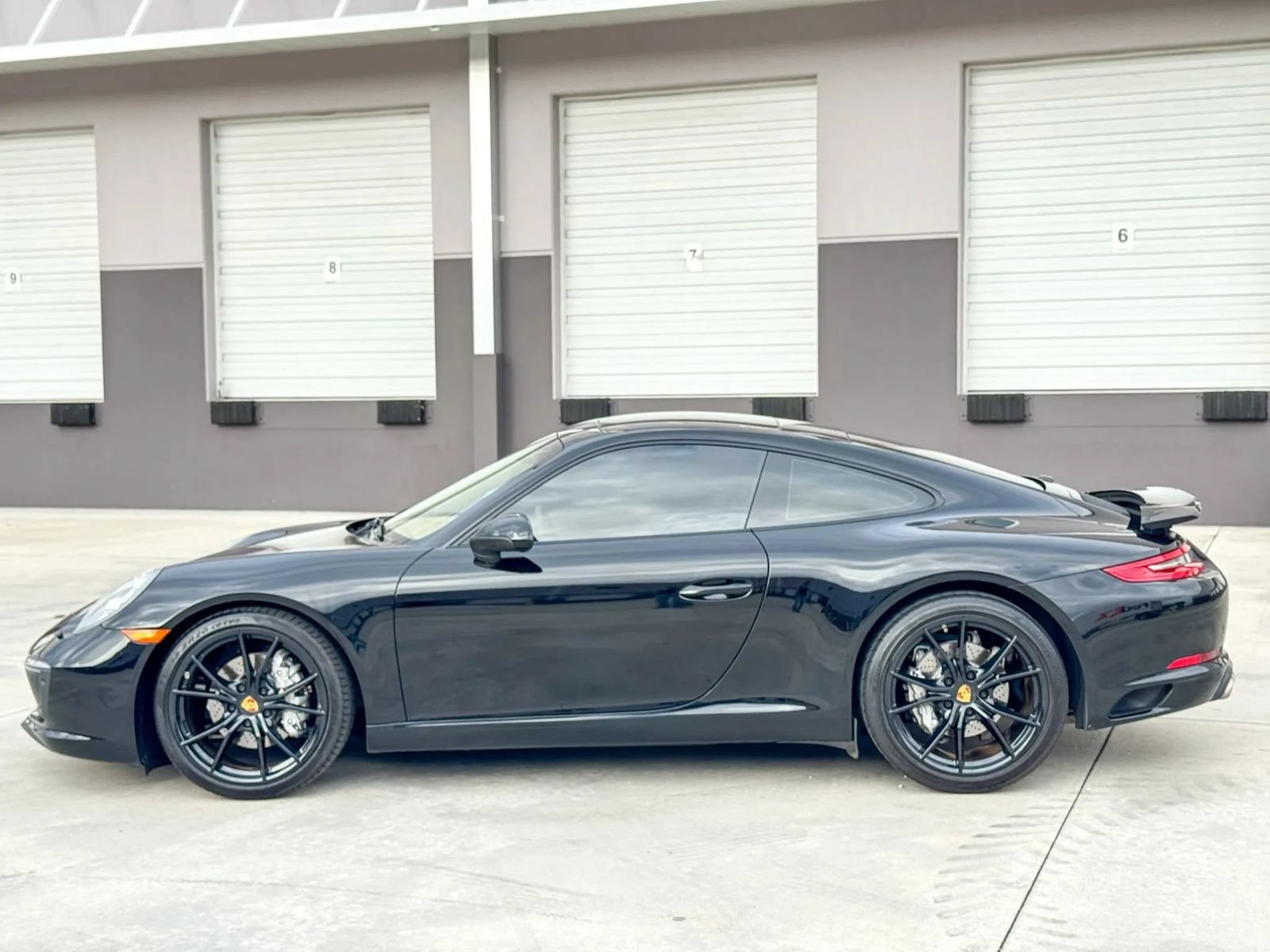 Used 2017 Porsche 911 Carrera RWD image 6