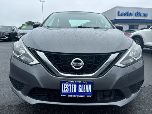 Used 2018 Nissan Sentra S w/ S Midnight Style Package FWD image 4