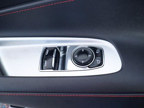 Used 2021 Chevrolet Corvette Stingray Coupe w/ 1LT RWD image 29