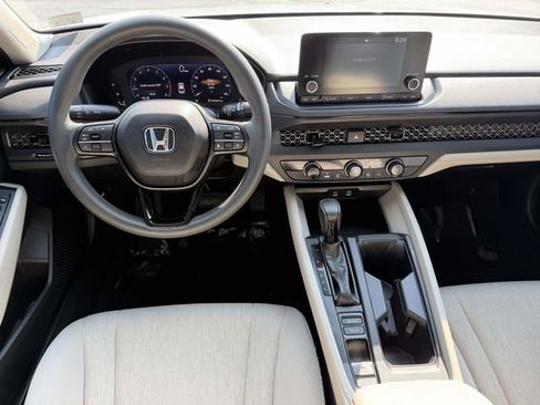 Used 2023 Honda Accord LX image 10