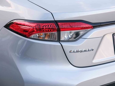 Certified 2024 Toyota Corolla LE FWD image 7