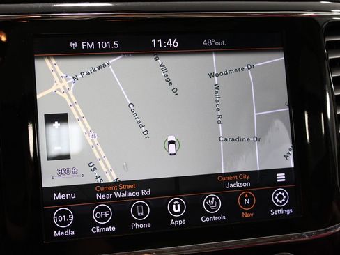 Used 2020 Jeep Grand Cherokee Limited w/ Luxury Group II image 47