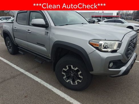 Used 2021 Toyota Tacoma TRD Off-Road image 3