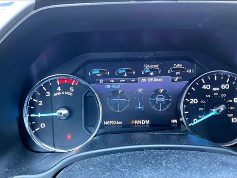 Used 2020 Ford F250 Lariat w/ Lariat Ultimate Package AWD/4WD image 24