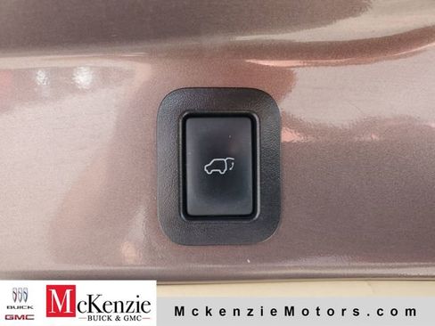 Used 2018 Toyota Highlander XLE FWD image 34