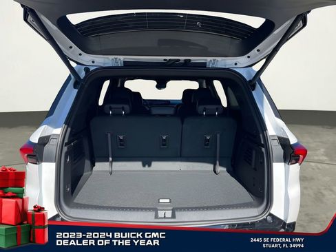 New 2025 Buick Enclave Sport Touring w/ Super Cruise Package image 17