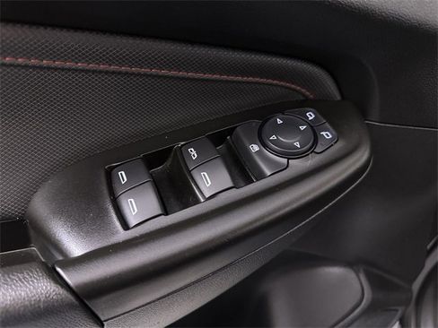 Used 2024 Chevrolet TrailBlazer RS image 24