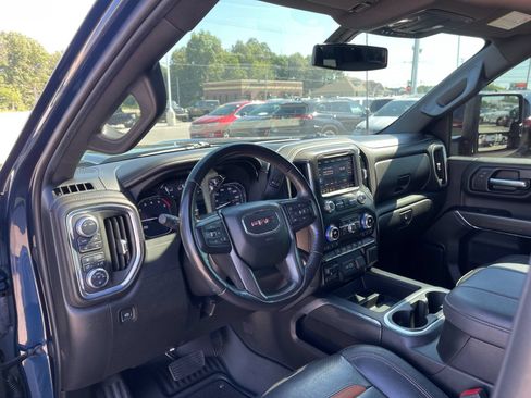 Used 2023 GMC Sierra 2500 AT4 AWD/4WD image 11