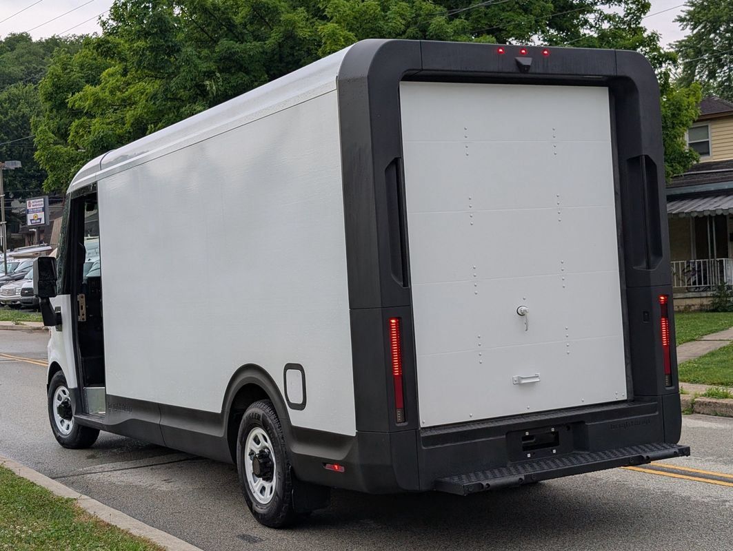 Used 2024 Chevrolet Brightdrop 600 w/ Commercial Equipment Package AWD/4WD image 7