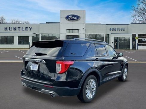 Used 2023 Ford Explorer Limited AWD/4WD image 4