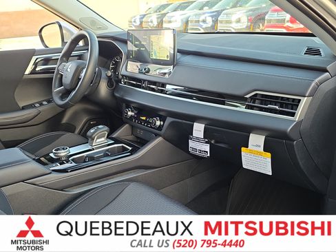New 2026 Mitsubishi Outlander ES FWD image 31