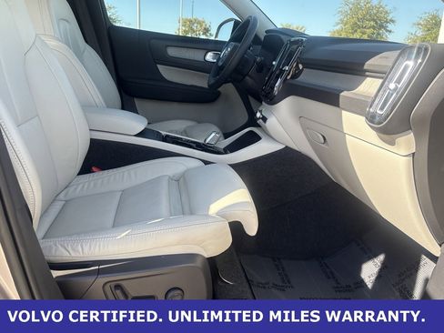Certified 2023 Volvo XC40 B5 Plus w/ Protection Package Premier image 33