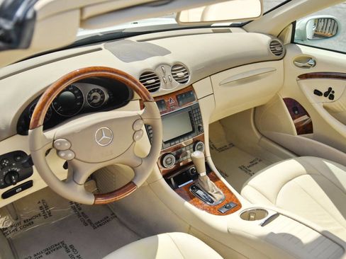 Used 2008 Mercedes-Benz CLK 550 Cabriolet image 18