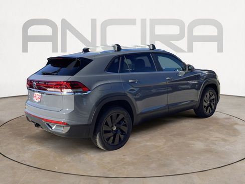 New 2026 Volkswagen Atlas Cross Sport SE image 8