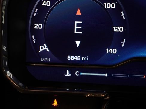 Used 2025 Chevrolet Silverado 1500 LT Trail Boss w/ Protection Package image 6