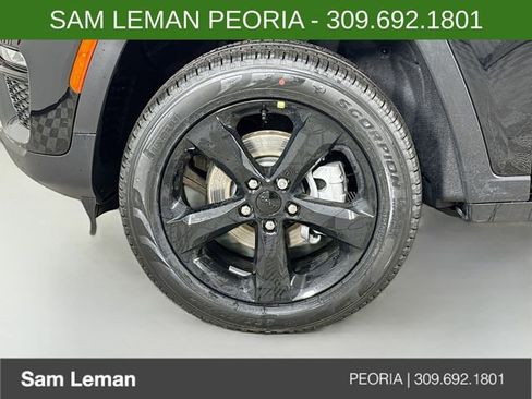 New 2025 Jeep Grand Cherokee Limited image 31