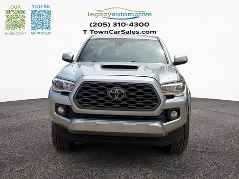 Used 2022 Toyota Tacoma TRD Sport w/ Technology Package image 9