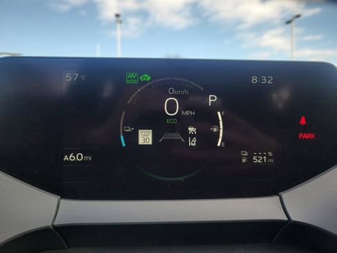 New 2026 Toyota Prius Plug-In Hybrid FWD image 25
