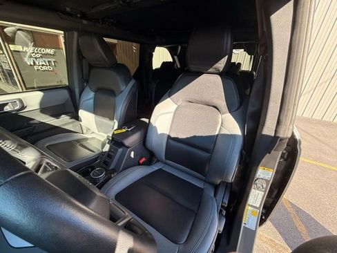 Used 2024 Ford Bronco Black Diamond image 14