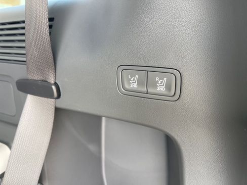 New 2026 Hyundai Santa Fe SE FWD image 12