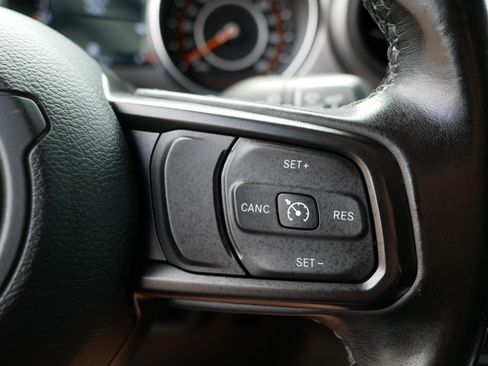 Used 2021 Jeep Gladiator Sport AWD/4WD image 29